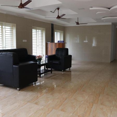 Hotel Star Nivas, Srirangam Tiruchirappalli Eksteriør billede
