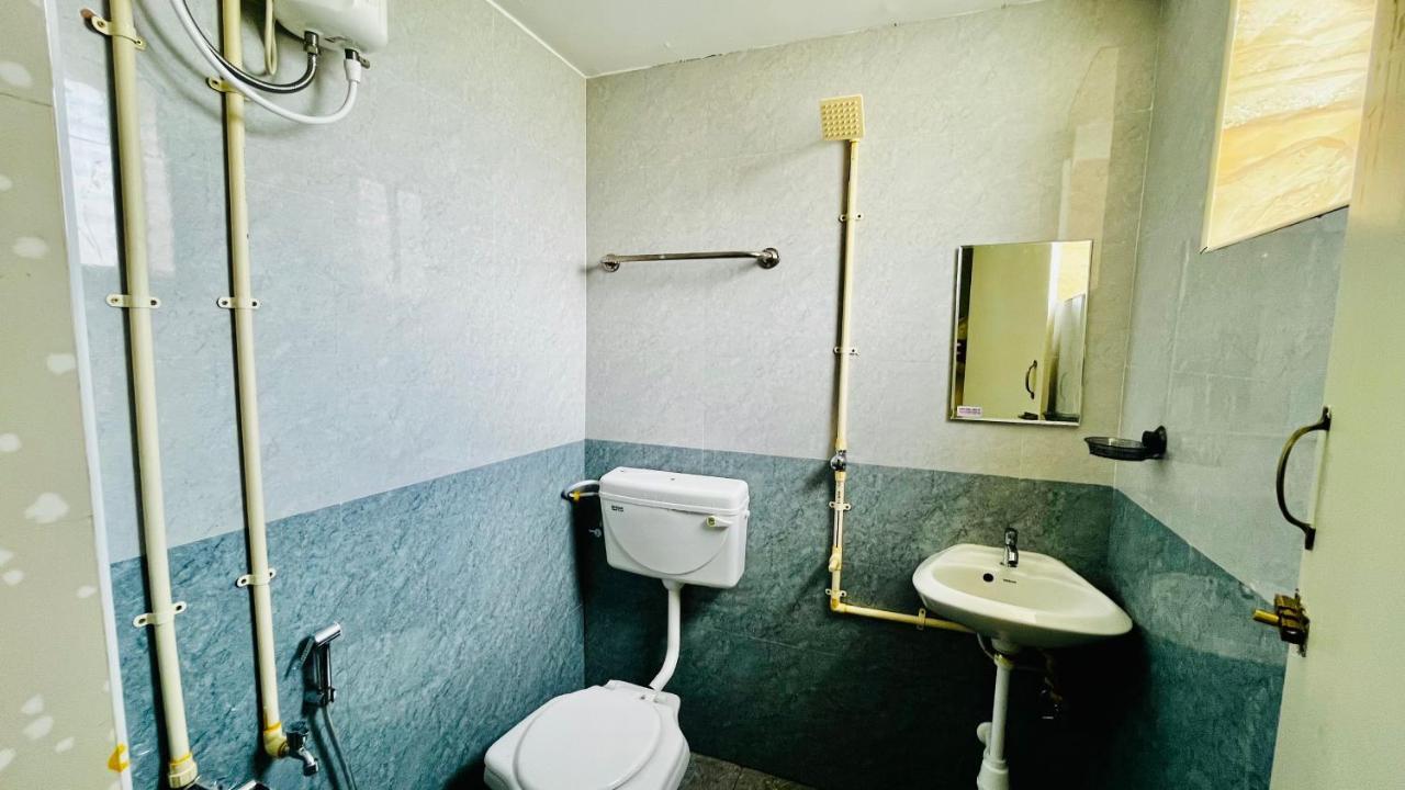 Hotel Star Nivas, Srirangam Tiruchirappalli Eksteriør billede